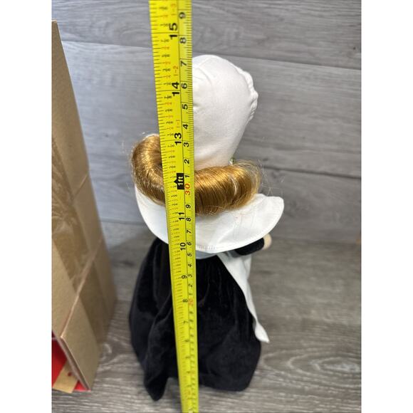 Vtg Nutcracker Village Pilgrim Woman Original Box 2005 Thanksgiving 14” Tall - Picture 8 of 9